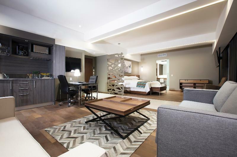 Krystal Grand Suites Insurgentes Mexico By Eksteriør billede A suite at the hotel